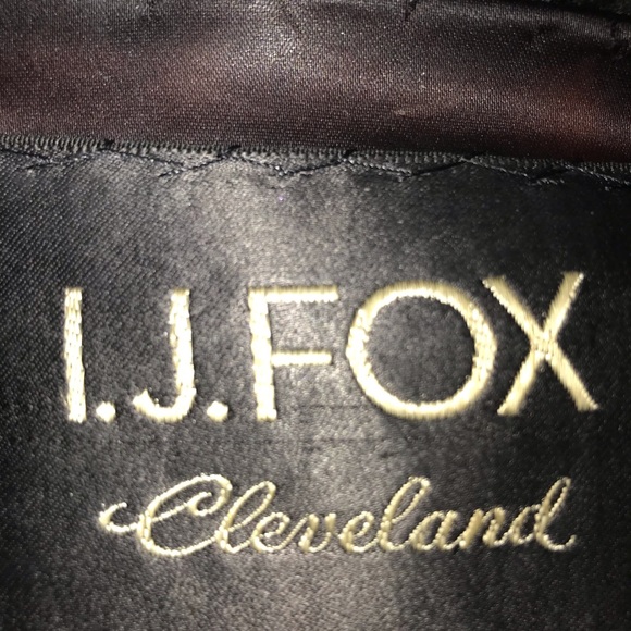 Fur coat - Picture 2 of 3